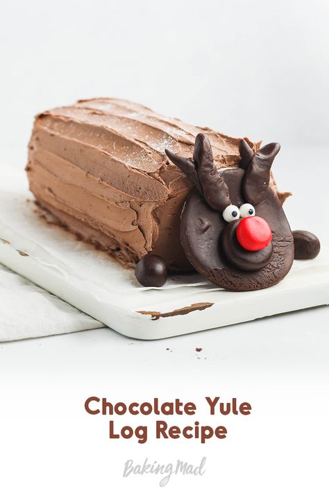 chocolate yule log Christmas Chocolate Log, Chocolate Yule Log Recipe, Yule Log Cake Recipe, Yule Log Recipe, Chocolate Log, Chocolate Yule Log, Mini Christmas Cakes, Yule Log Cake, Chocolate Festival