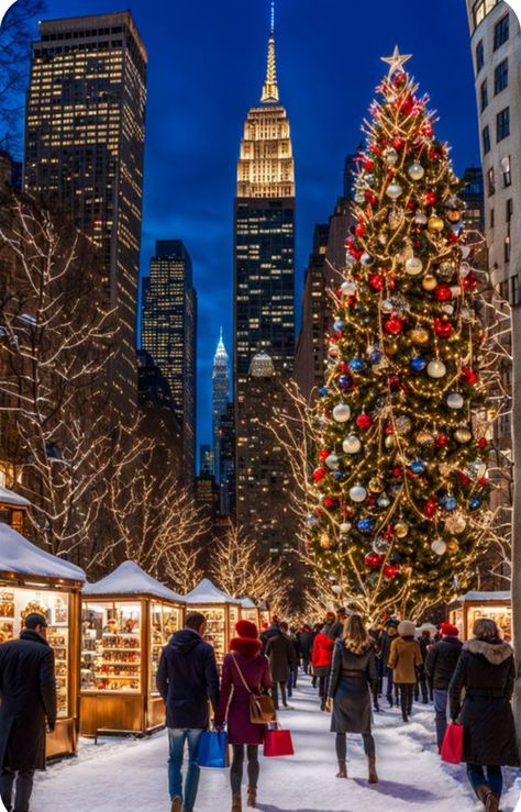 Christmas Wallpaper Nyc, New York Navidad, Nyc Christmas Aesthetic, Cosmic Christmas, New York Noel, Outdoor Christmas Decoration Ideas, Gano Excel, Christmas In America, Outdoor Decoration Ideas