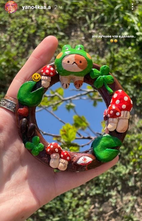 Clay Flower Mirror, Kida Disney, Super Clay, Bracelet Clay, Clay Beads Bracelet, Clay Arts, Scrapbook Design Layout, Flower Mirror, Polymer Clay Flower Jewelry