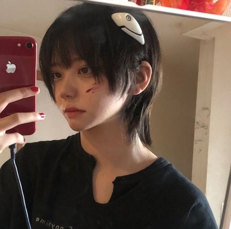 Short Hair Tomboy, Asian Short Hair, Hair Inspiration Short, Shot Hair Styles, Hair Stylies, Short Hair Haircuts, Hair Reference, Cut My Hair, Aesthetic Hair