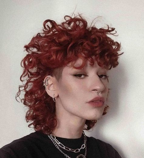 Modern Curly Mullet Women, Curly Mullet Reference, Curly Layered Mullet, Punk Medium Hair, Curly Mullet Undercut, Short Punk Hairstyles For Curly Hair, Curly Hair Sides Shaved, Punk Rock Curly Hair, Curly Punk Mullet