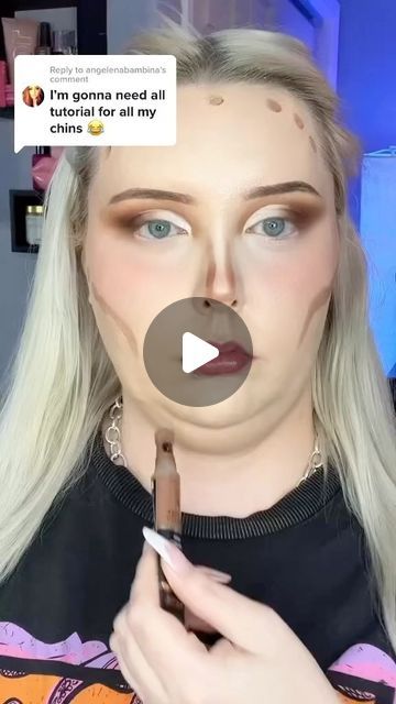 Stage Makeup Contour, Contouring Before And After, Make Up For Double Chin Makeup Tricks, Contour On Round Face, Halloween Contour Makeup, Face Countering Makeup Tutorial, Makeup Contour For Round Face, Makeup Charts Face Tutorials, How To Contour Your Double Chin