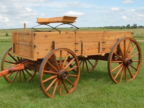 Cabot Australian Timber Oil, Pioneer Skills, Ranch Entrance, Covered Wagons, Horse Travel, Antique Wagon, Farm Wagons, Wood Wagon, Horse Wagon