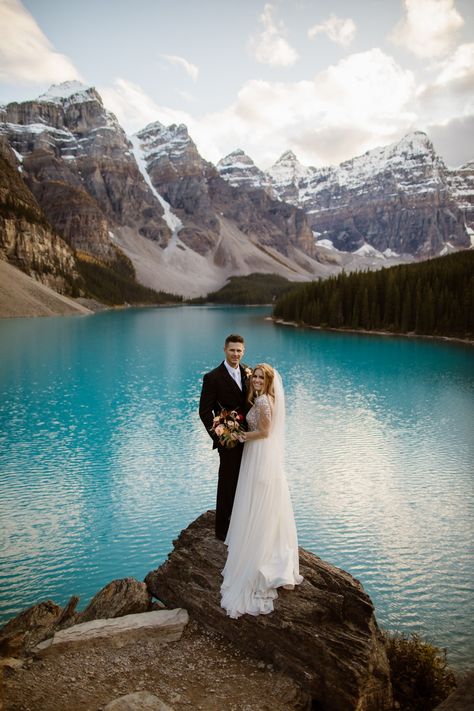 Moraine Lake Wedding, Lake Wedding Photos, Banff Elopement, Lake Elopement, Waterfall Wedding, Private Wedding, Moraine Lake, Montana Wedding, Elopement Ceremony