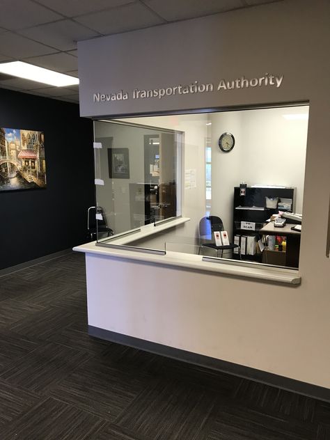 Medical Office Reception Design, Bloxburg Asylum, Medical Office Reception Desk, Medical Reception Desk, Reception Desk Area, Kl Tower, Wooden Shelf Design, Front Desk Design, Cashier Counter