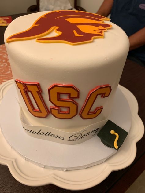 Usc Graduation Party, Usc Graduation, Usc College, College Vision Board, Phd Graduation, Future School, College Aesthetic, College Board, Dream College