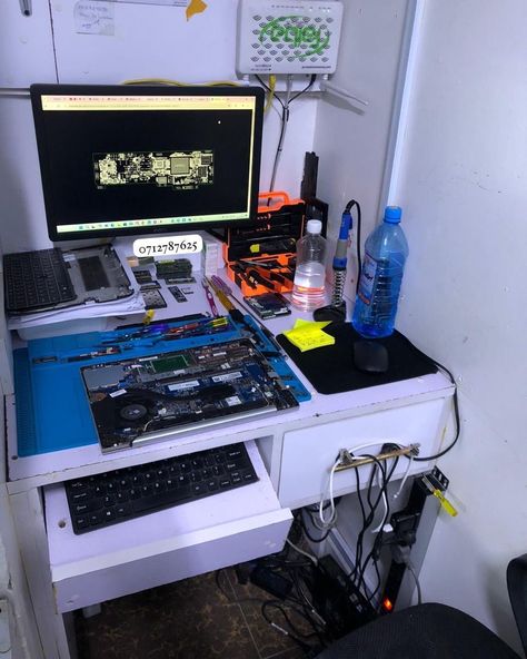 Laptop & MacBook Repairs/Upgrades done here. Our Services include: 🔷Screen Replacement 🔷Keyboard Replacement 🔷Motherboard Repair & Replacement 🔷Hard Disk, SSD & RAM Upgrade 🔷Fan Replacement & Servicing 🔷Casing/Hinge Replacement & Modification 🔷Softwares installation & Activation 🔷 Bios Programming Call/ WhatsApp +254712787625 https://wa.me/message/S7I5QPTGWIITJ1 Located on Moi Avenue Bihi Towers 12th Floor Suite 001. Macbook Repair, Laptop Macbook, Screen Replacement, Hard Disk, Call Whatsapp, Our Services, Motherboard, Programming, Macbook