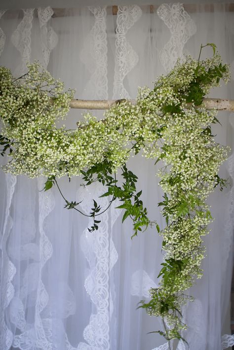 Gypsophila garland. Wedding. Gypsophila Garland, Hanging Installation, Gypsophila Wedding, Wedding Fayre, Spring Portraits, Flower Installation, August Wedding, Wedding Venue Decorations, Hanging Flowers