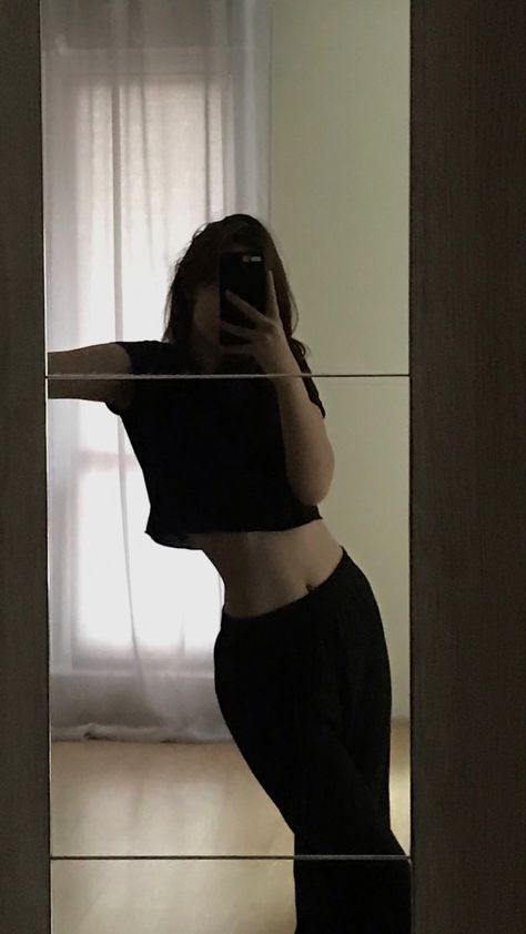 Crop Top Selfie, Aesthetic Pictures, Crop Top, Mirror Selfie, Crop Tops, Mirror, Lifestyle, Women's Top, Quick Saves