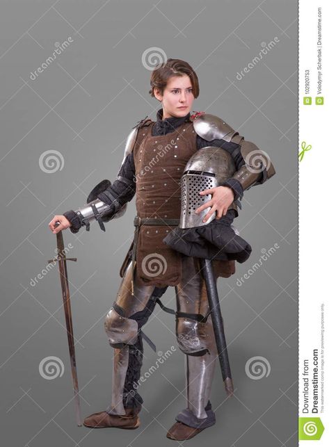 Knight Armour, Anatomy Poses, Female Pose Reference, Female Knight, Body Reference Poses, Knight Armor, Figure Poses, Character Poses, Action Poses