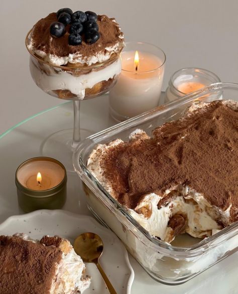 Tiramisu Spring Recipes, Pretty Food, Junk Food, Aesthetic Food, Good Eats, Cake Recipes, Cooking Recipes, Yummy Food, Healthy Recipes