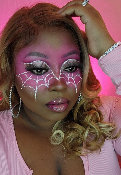 Spider Man Make Up Women, Ghost Spider Makeup, Spider Man Makeup Women, Spiderweb Makeup Halloween, Spider Gwen Makeup, Rhinestone Makeup Halloween, Spider Make Up, October Makeup Looks, Spooktober 2024