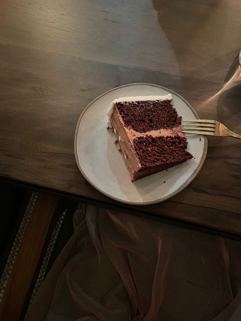 Slice Of Cake Aesthetic, Cake Slice Aesthetic, Phone Widget, Cake Slicer, Aesthetic Cake, Slice Of Cake, Food Therapy, Cake Pictures, Cake Slice