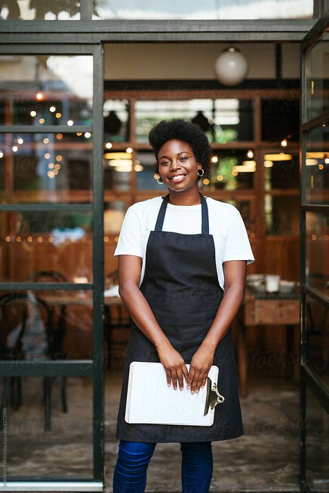 Kitchen Staff Photography, Restaurant Headshots, Restaurant Staff Photography, Restaurant Owner Photography, Restaurant Portrait, Restaurant Staff, Small Business Photography, Lunch Cafe, Black Restaurant