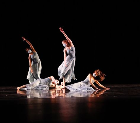 Dance Lyrical Aesthetic, Dance Aesthetic Lyrical, Lyrical Dance Aesthetic, Contemporary Dance Group Poses, Dance Competition Aesthetic Stage, Contemporary Dance Group, Contemporary Dance Partner, Contemporary Dance Poses, Group Contemporary Dance