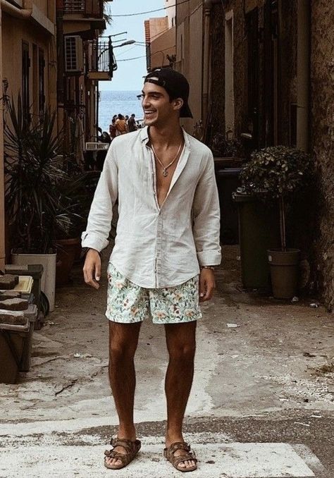 Men Birkenstock Outfit, Mens Italian Fashion, Transformation Fashion, Santorini Outfit, Vacation Outfits Men, Cruise Attire, Mens Beach Style, Club Attire, Island Outfit