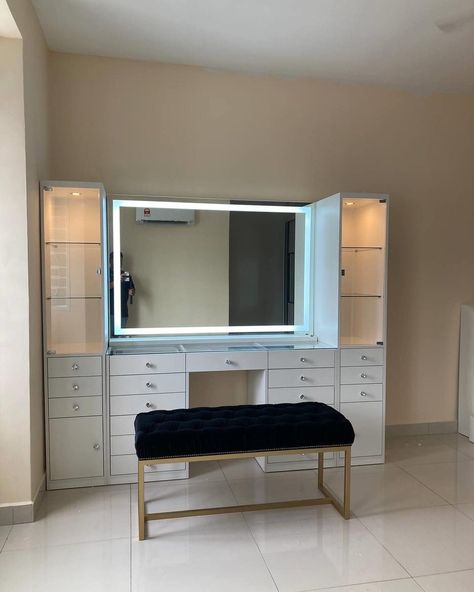 Fabricate your dream vanity only at VanityBeautySG today and enjoy big saving😍 Click the link in the bio now Do take note during this period, our fabrication will take longer then usual due to my health issue. Only order if you’re comfortable with longer time period waiting. Estimated delivery end of July - Aug. P/s : We’re online business registered with ACRA. Not scammer and all photo are taken REAL LIFE PIC, OUR CUSTOMER AND OUR OWN PRODUCT FABRICATION AT OUR MALAYSIA FACTORY. 🎀 . 🎀 .... Dream House Layout, Dream Vanity, Big Bed, Dressing Room Decor, Dream Closet Design, White Room Decor, Future Apartment Decor, Living Room Design Decor, Cute Bedroom Decor