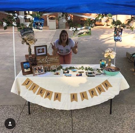 Diy Stall Decoration Ideas, Sorority Recruitment Table Display, School Stall Ideas, Recruitment Table Display, Sorority Tabling Ideas, School Booth Ideas, Stand Bazar Ideas School, Food Stall Ideas For College Fest, Stall Ideas For College Fest