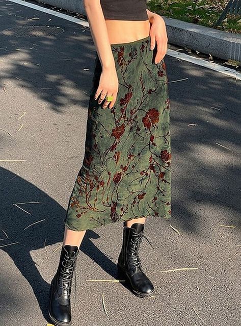 Streetwear Skirt, Street Skirt, Green Midi Skirt, Midi Skirt Casual, Long Floral Skirt, Skirt Streetwear, Printed Long Skirt, Mid Calf Skirt, Gothic Rock