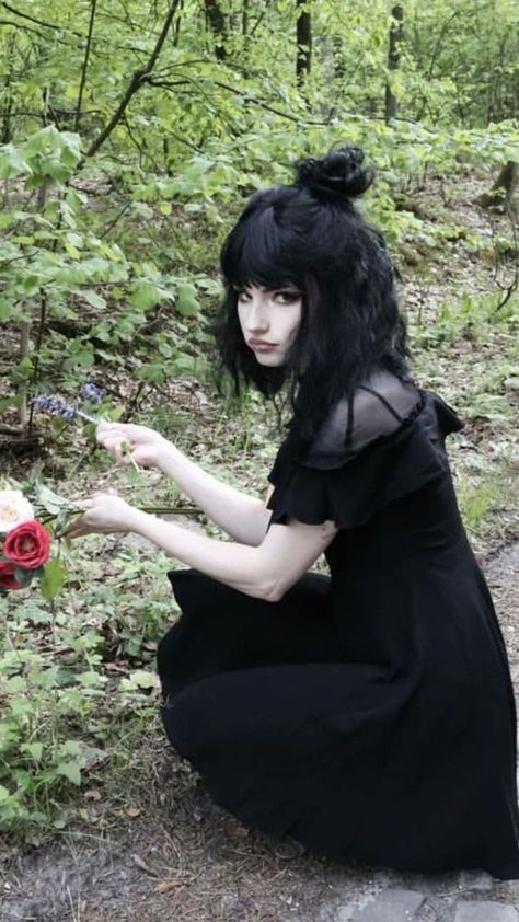 Impress any goth girl with our curated list of the top 60 goth gifts for her. Explore unique and darkly enchanting gift ideas in our guide! 🕷️🕸️ Goth Gifts, How To Impress, Alt Style, Romantic Goth, Goth Girl, Goth Makeup, Dark Gothic, Goth Aesthetic, Gothic Beauty