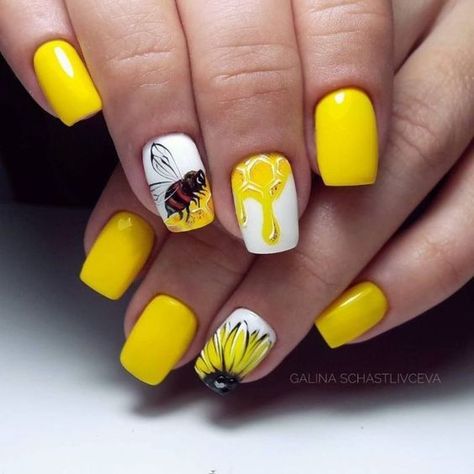 Honey Drip Nails, Bee Nails, Yellow Nail Art, Yellow Nails Design, Nail Art Halloween, Yellow Nail, Sunflower Nails, Bright Summer Nails, Summer Acrylic Nails