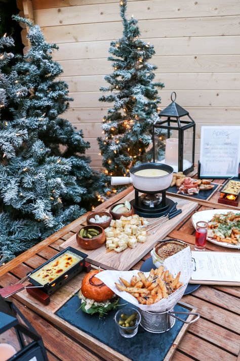 Apre Ski Theme Party, Alpine Dinner Party, Apres Ski Food Ideas, Apres Ski Party Ideas, Apres Ski Event, Ski Chalet Party, Ski Apres Party, Apres Ski Party Food, Apres Ski Themed Party