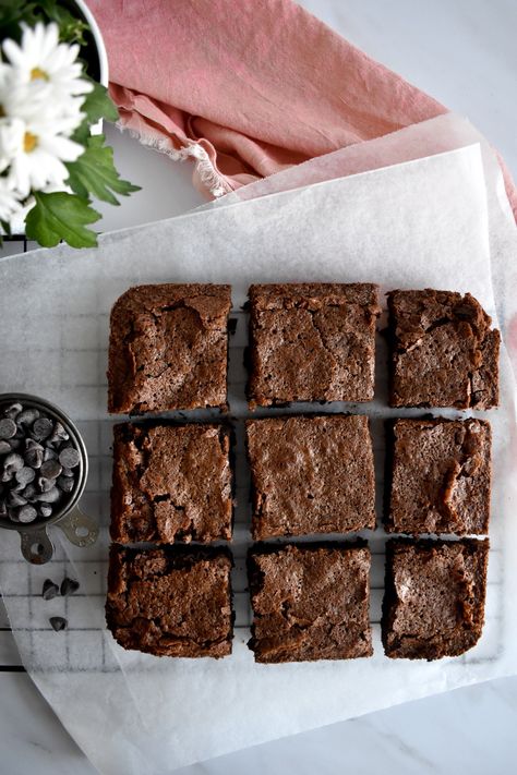 Boxed Brownie Recipes, Sorghum Recipes, Boxed Brownies, Butterbeer Recipe, Fudgy Brownie Recipe, Pinky Girl, Sorghum Flour, Flour Alternatives, Box Brownies