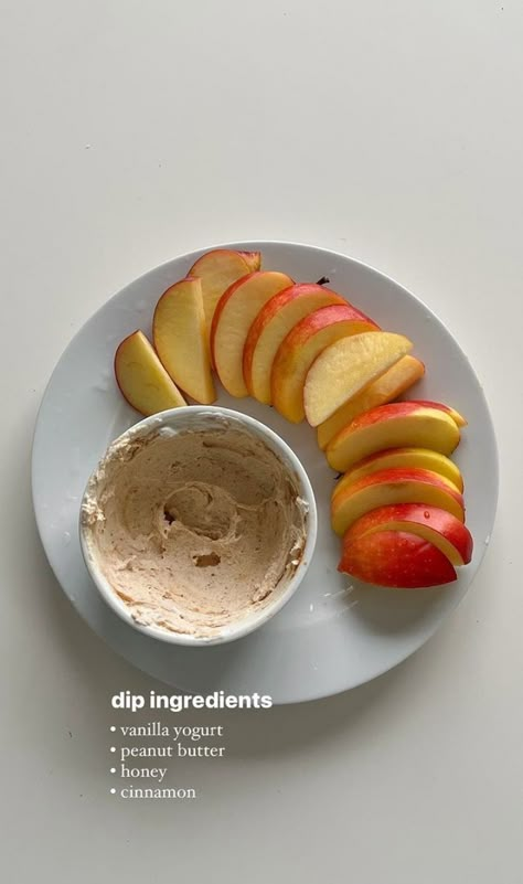 Healthy snack inspo. Eat Clean Snacks Ideas, Healthy Food And Snacks, Snack Ideas Fruit, Healthy Fiber Snacks, Heathy Meal Ideas, Clean Girl Food Ideas, Healthy Balanced Snacks, No Sugar Snacks Clean Eating, Healthy But Good Snacks