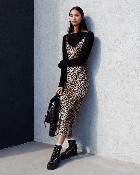 Black Shirt Under Dress, Long Dress Casual Winter, Long Dress With Shirt Over Outfit, Dress And Long Sleeve Shirt Under, Leopard Print Dress Outfit Winter, Long Sleeve Shirt Under Dress, Long Sleeve Under Dress Outfits, Slip Dress With Tshirt, Dress Over Shirt