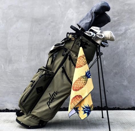 Golf Merchandising, Golf Product Photography, Golf Bag Setup, Aesthetic Golf Bag, Leather Golf Bag, Golf Room, Golf Brands, Golf Irons, Green Monsters