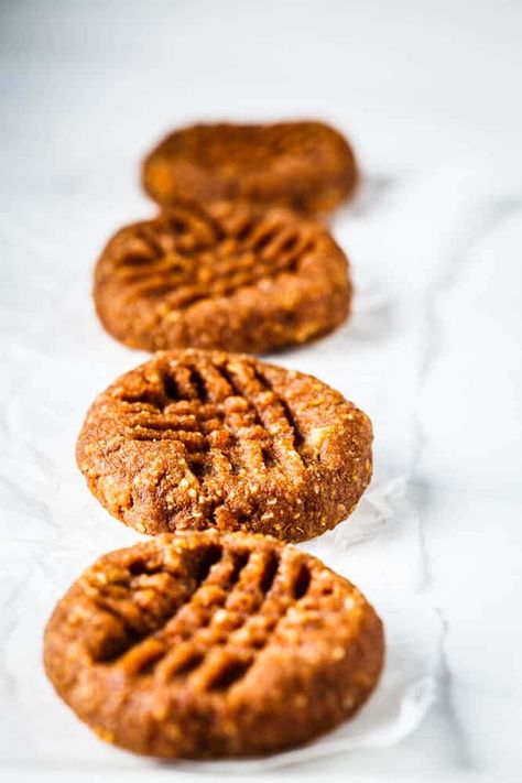 Cinnamon Sweet Potato Breakfast Cookies - Anyreason Roundups Vegan Almond Cookies, Pecan Tassie Recipe, Banana Applesauce Muffins, Cookie Recipes Without Eggs, Cinnamon Cookies Recipes, Cookies Without Eggs, Recipes Without Eggs, Potato Cookies, Sweet Potato Cookies