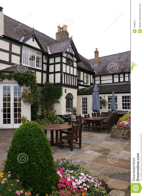 tudor residential architecture | Tudor Courtyard 2 Stock Image - Image: 1496071 English Tudor Homes, English Tudor, Courtyard Design, Tudor House, Island Design, Residential Architecture, Beautiful Homes, House Plans, Stock Images