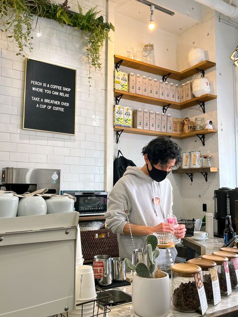 5 Must-Visit Coffee Shops in Nakameguro | Tokyo Weekender Tokyo Coffee Shop, Japan Coffee Shop, Japanese Coffee, Japanese Coffee Shop, Coffee Shop Aesthetic, Reusable Cups, Porcelain Cup, Wooden Bench, Bread And Pastries