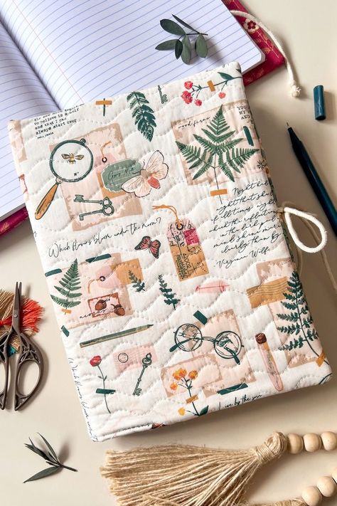 I wanted to tell the story of this collection with the main prints that I designed to showcase why I chose this collection’s name and to depict my inspiration of preserving nature through journaling sketches, notes, and gathered materials from the natural world. - Maureen Cracknell. You can find this beautiful quilted Journal in our Lookbook “Woodland Keeper” by Maureen Cracknell. Don’t forget to use these magical fabrics to bring these beautiful projects to life. Sewing Projects Free Pattern, Patchwork Inspiration, Sewing Projects Free, Quilted Gifts, Quilt Guild, Small Sewing Projects, Textile Crafts, Heart Quilt, Book Sleeve