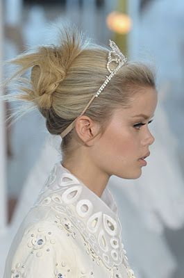 A tiara is just a fancy headband ... Crown Side Profile, Pale Lips, Frida Aasen, Nose Frida, Candy Girl, Crown Braid, Side Profile, Fashion Hair Accessories, Hair Ornaments