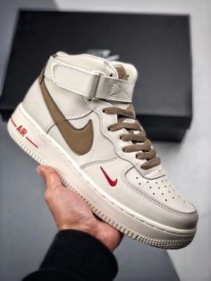 NIKE AIR FORCE 1 Hig NIKE AIR FORCE 1 High 808788-995 Nike Air Force High, Nike Air Force 1 High, Image Swag, Diy Vetement, Air Force 1 High, Nike Air Shoes, Shoes Sneakers Nike, Fresh Shoes, Nike Air Force Ones