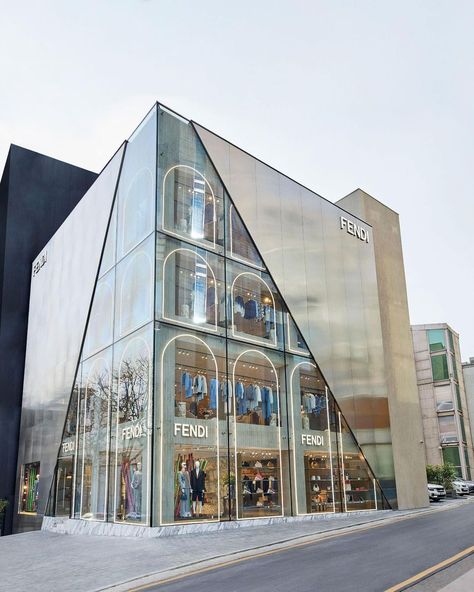 Fendi (@fendi) • Instagram photos and videos Luxury Retail Store, Store Architecture, Retail Facade, Exterior Wall Cladding, Shop Facade, Fendi Store, Resort Lifestyle, Commercial Complex, A Thing Of Beauty