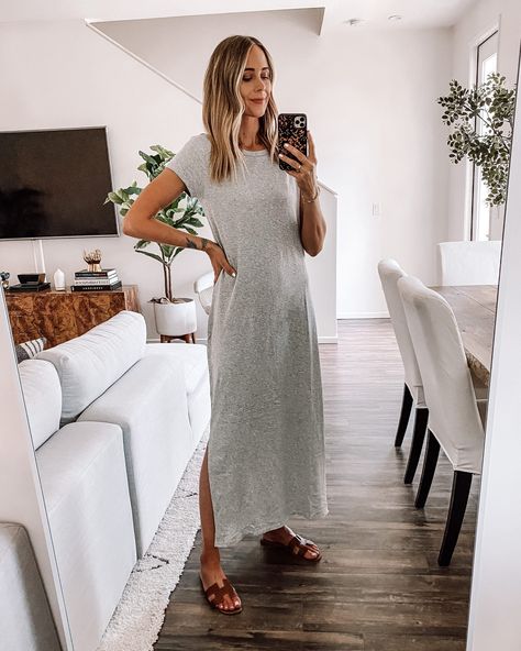 Dress With Slides, Divergent Outfits, Maxi T Shirt Dress, Best Amazon Fashion Finds, Sandals Hermes, Revamp Wardrobe, T Shirt Dress Outfit, Dress Outfit Summer, Dress And Sandals