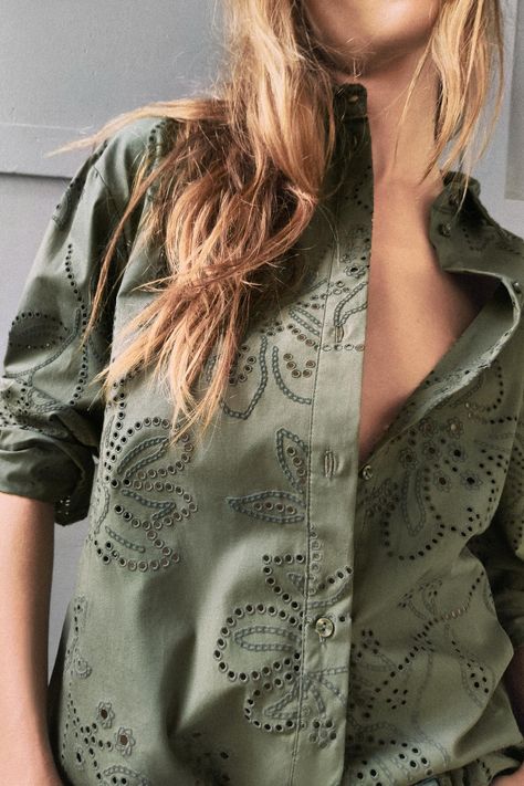 Floral Print Jumpsuit, Zara Shirt, Cardigan Sweater Jacket, Shirt Blouses Tops, Shirt Embroidery, Printed Jumpsuit, Knitwear Cardigan, T Shirt Vest, Embroidered Shirt