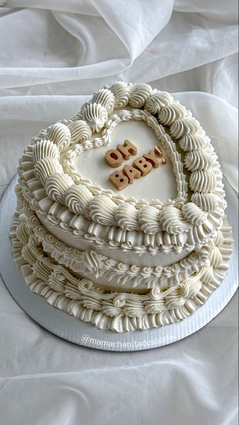 Baby cake Mom To Be Cake Design, Vintage Baby Shower Cake, Safari Baby Shower Cake, Oh Baby Cake, Vintage Baby Shower, Bearly Wait, Eating Utensils, Fashion Cakes, Safari Baby Shower