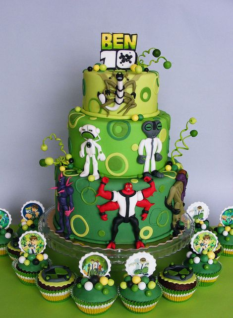 Bolo e cupcakes com bolinhas Ben 10 Cake, Ben 10 Birthday Party, Alien Cake, Ben 10 Party, Ben 10 Birthday, 10 Birthday Cake, Ben 10 Ultimate Alien, 10 Birthday, Character Cakes