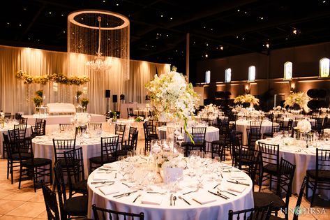 28 palm event center vineyard pleasanton punjabi sikh indian wedding photography Punjabi Wedding Reception Decor, Indian Reception Decor, Moroccan Theme, Wedding Reception Design, Wedding Mandap, Winter Wedding Decorations, Outdoor Indian Wedding, Indian Wedding Planning, Pastel Decor