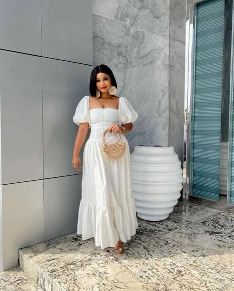 Evevee Collection on Instagram: “Dress still selling 💃💃💃” White Prom Dress Long, Prom Dress White, Summer Casual Dress, Beach White Dress, Kitchen Party, African Dresses For Kids, Lace Gown Styles, Dinner Dress Classy, Brunch Dress