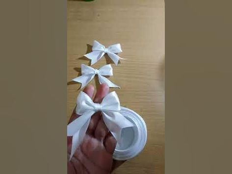 ribbon bow tutorial | simple bow | Cara membuat pita kado - YouTube Membuat Pita Tutorials, Cara Membuat Pita Tutorials, Cara Buat Pita, Ribbon Crafts To Sell, Membuat Pita, Pita Merah, Ribbon Bow Tutorial, Pita Satin, Bow Designs