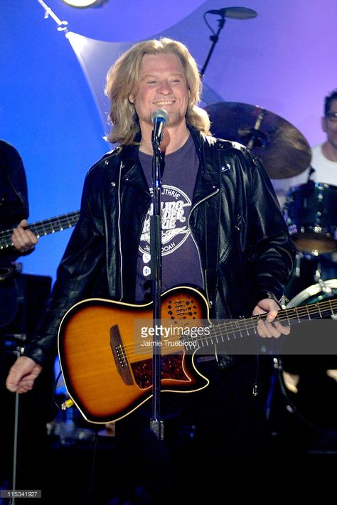 Daryl Hall on the 'Jimmy Kimmel Live' show on ABC - Photo by Jaimie Trueblood/WireImage/ABC Darryl Hall, David Krumholtz, John Oates, Hall & Oates, Daryl Hall, Abc Photo, Rick Springfield, Anthony Anderson, Forest Scenery