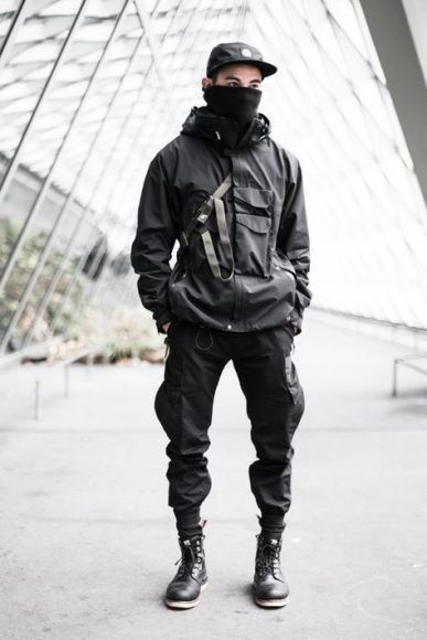 techwear-style Cyberpunk Mode, Mode Cyberpunk, Street Goth, Techwear Fashion, Moda Cyberpunk, Mode Costume, Moda Streetwear, Streetwear Mode, Hipster Man