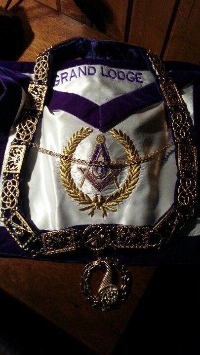 W. Grand Steward Jewel & Apron, Grand Lodge of Illinois A.F & A.M. Freemason Secrets, Prince Hall Mason, Royal Arch Masons, Free Masons, Masonic Symbol, Free Mason, Masonic Art, Masonic Freemason, Secret Societies