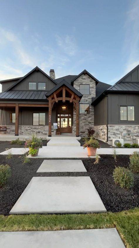 Dark Exterior House, Brown House Exterior, Porch Exterior, Modern Ranch House, Gray House Exterior, Stone Exterior Houses, Ranch House Exterior, Home Exteriors, Outdoor Entrance