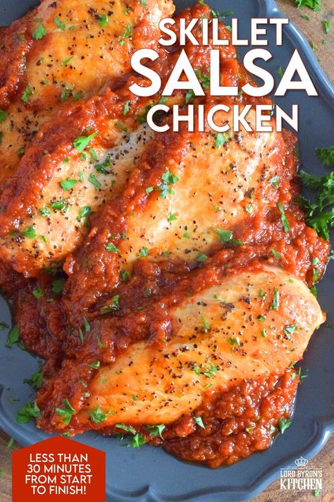 Chicken With Salsa Recipe, Quick And Easy Chicken Dinner, Stove Top Chicken Breast, Chicken Breast Recipes Dinners, Quick Salsa, Chicken Salsa, Easy Skillet Chicken, Quick Chicken Dinner, Easy Chicken Dinner