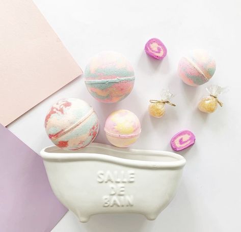 Bathbomb Photoshoot Ideas, Bath Bomb Photography, Bathbombs Ideas, Soap Photography, Bath Boms, Aesthetic Bath, Bath Bomb Recipes, Small Business Inspiration, Bath Essentials